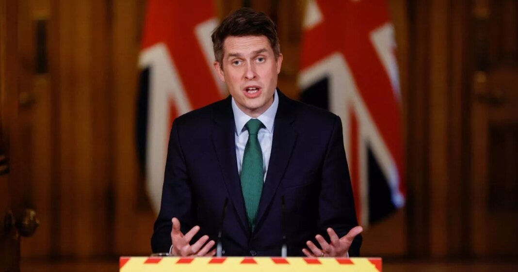 2_gavin-williamson-hosts-downing-street-coronavirus-press-conference